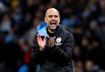 Manchester City-manager Pep Guardiola er en blandt en række fodboldprofiler, der nu donerer penge til den voksende kamp mod smitten af coronavirus. Foto: Phil Noble/Ritzau Scanpix