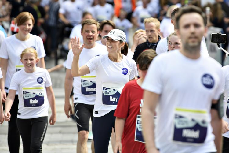Kronprinsesse Mary og resten af den royale familie må sammen med andre danskere vente til september med at deltage i Royal Run. Udbruddet af coronavirus har udsat løbet. Foto: Anita Graversen