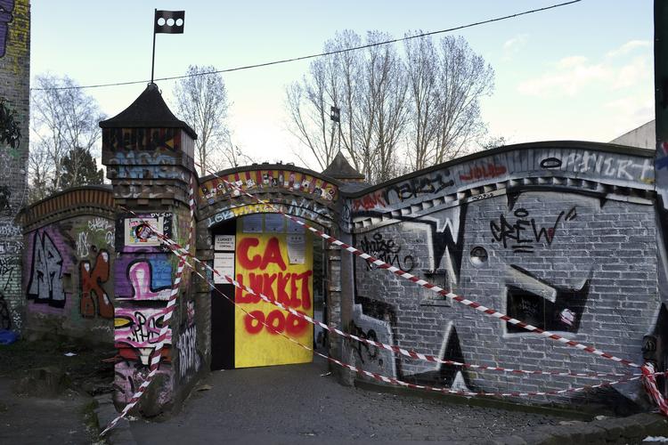 Christiania er lukket, så narkohandlen foregår nu rundt om Christiania på sidegaderne. Foto: Thomas Borberg/POLFOTO
