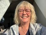 Ditte Meldgaard bruger rigtig meget tid på at have telefonen åben - enten på Facetime eller Skype. Så taler hun med sin mor, sine børn eller veninder, mens hun slikker sol på altanen eller laver praktiske ting. Privatfoto 