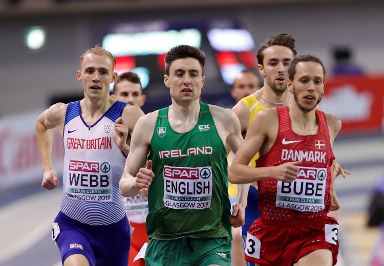 Sidste år i Glasgow sluttede Andreas Bube (th.) som nr. 5 i finalen på 800 meter ved inde-EM. Vinder blev spanske Alvaro de Arriba, der kan anes mellem den britiske sølvvinder Jamie Webb og bronzevinderen Mark English, der trods navnet er irsk. Bag Bube ses svenske Andreas Kramer, der blev sidst i finalen. Foto: Lee Smith/Ritzau Scanpix