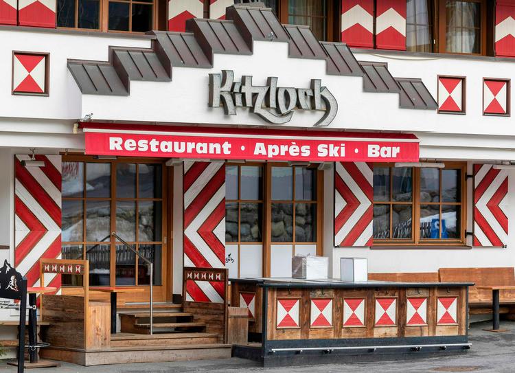 Ejeren af værsthuset Kitzlock i Ischgl er én af de anklagede, da værtshuset fortsatte med at afholde afterski efter en bartender var testet positiv.  Foto: Jakob Gruber/Ritzau Scanpix