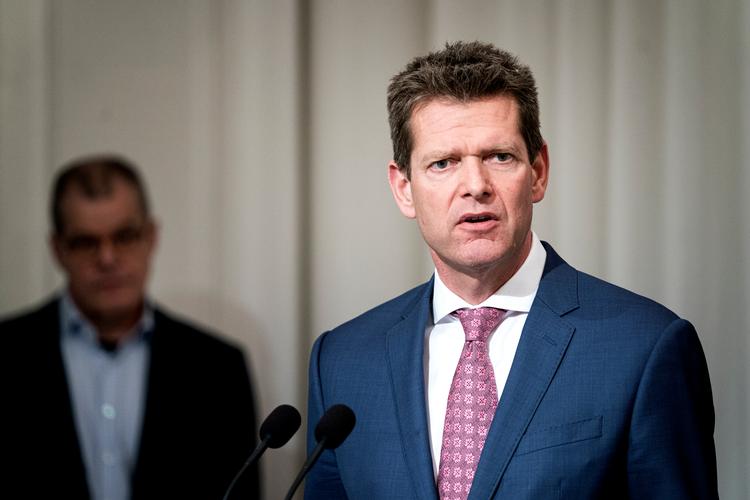 Det har nok ikke hjulpet på statsministerens humør, at danskerne har taget Brostrøm til sig på en måde, der sjældent er en politiker forundt. Men at irettesætte på en måde, så man ved, at giftens bitre dråber tilflyder pressen i afmålte, men skadelige mængder, er kynisk, skriver Noa Redington i dette indlæg.  Arkivfoto Ida Guldbæk Arentsen