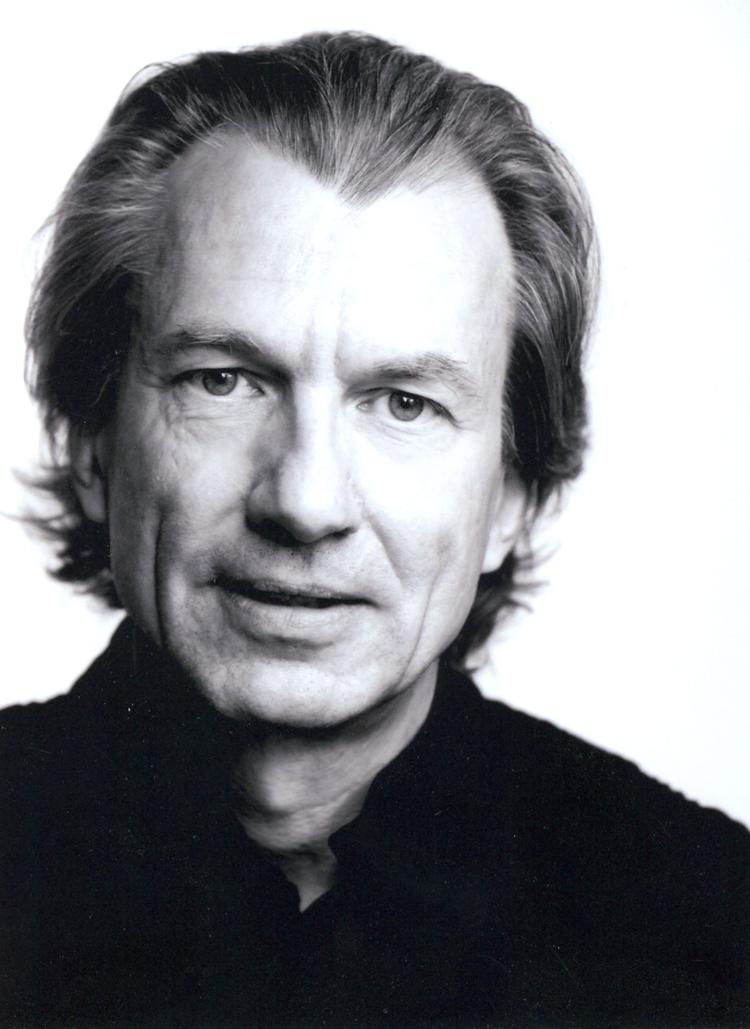 Thorstein Thomsens historiske børnekrimi er en veloplagt skildring af en ung piges jagt på fortiden. 