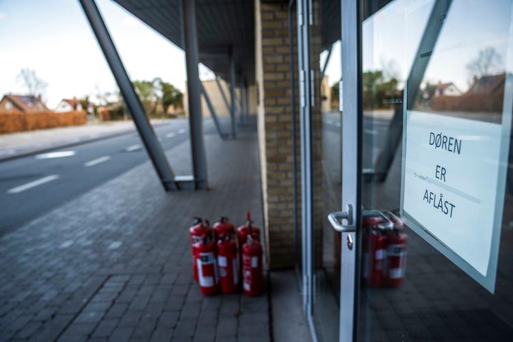 Skolerner har landet over været lukkede i snart tre uger. Men regeringen arbejder på en plan, der kan få eleverne tilbage i skolerne. Foto: Martin Sylvest/Ritzau Scanpix