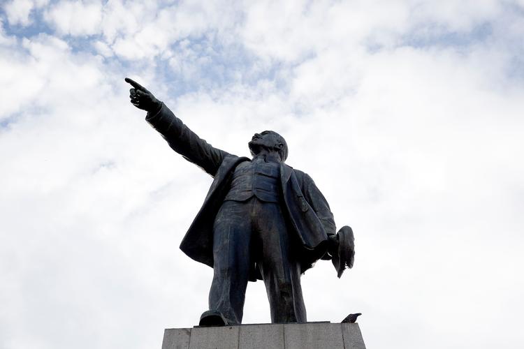At høre om Lenin og hans kumpaner er at blive mindet om, hvor usandsynligt det egentligt var, at kommunismen nogensinde sejrede. Foto: Finn Frandsen