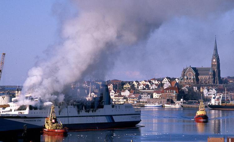 Mordbranden på 'Scandinavian Star' kostede 159 mennesker livet.    Foto: Carsten Ingemann/POLFOTO