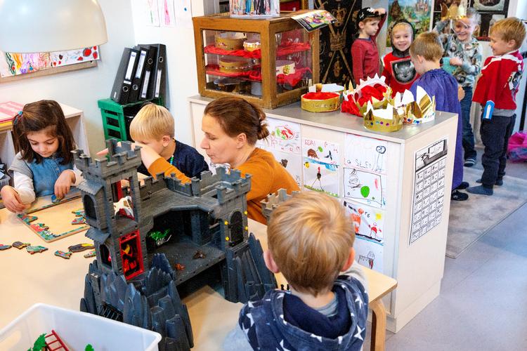 Når institutionerne igen åbner op fra 15. april, står de over for en kæmpe udfordring, nemlig at opnå et ordenligt hygiejneniveau, som formindsker risikoen for smittespredning af covid-19.  Foto: Andreas Haubjerg/POLFOTO