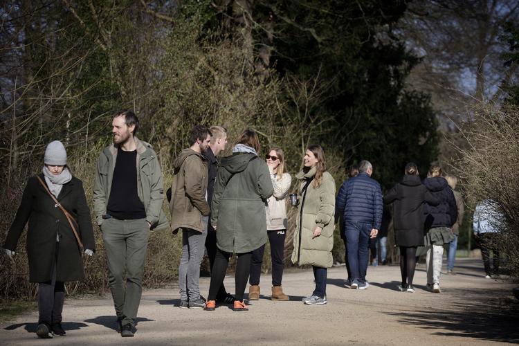 Frederiksberg Have i hovedstaden har været et af de områder, hvor der har været samlet mange mennesker, når vejret har været godt. Foto: Martin Lehmann/POLFOTO