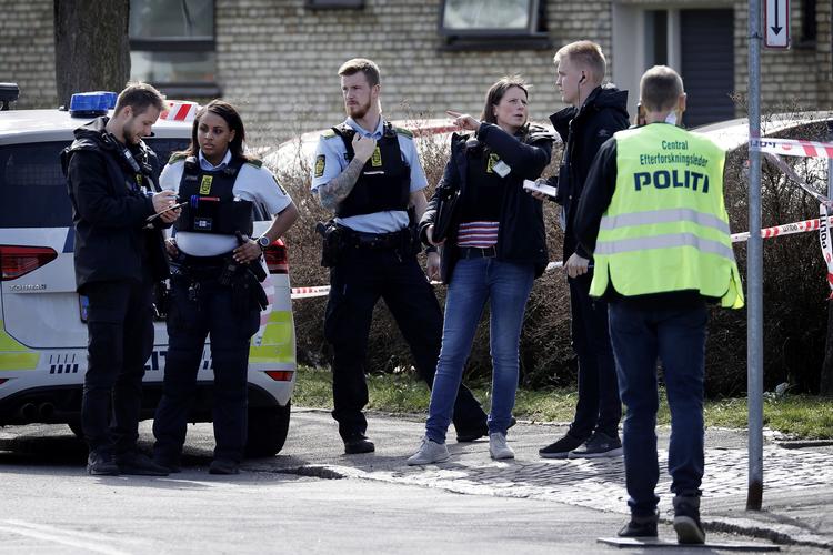 Politiet arbejder på gerningsstedet.  Foto: Jens Dresling/POLFOTO