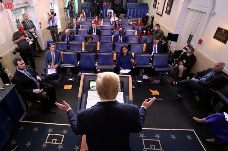 Den amerikanske præsident, Donald Trump, har de seneste dage langet hårdt ud efter WHO, som han beskylder for at have føjet sig for Kina. Foto: Kevin Lamarque/Ritzau Scanpix