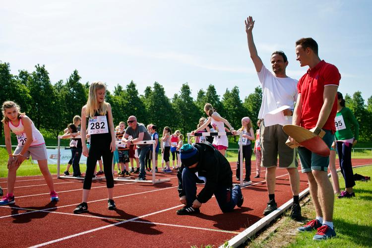 Dansk Atletik Forbund har gennem flere år mistet medlemmer. Her ses folkeskoleelever til Skole-OL, som Dansk Atletik Forbund har startet. Foto: Miriam Dalsgaard/POLFOTO