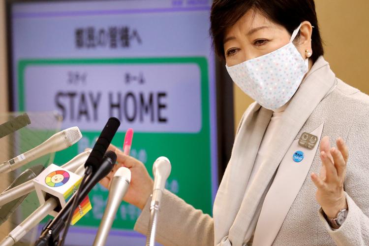 Tokyos guvernør Yuriko Koike står måske foran endnu en flytning eller sågar en OL-aflysning.  Foto: Issei Kato/Ritzau Scanpix