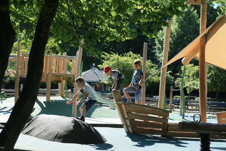 Fra torsdag får børn i Frederiksberg Kommune masser af udeareal til at boltre sig på. De skal nemlig passes i Zoologisk Have i København. Foto: Jacob Munkholm Hoeck