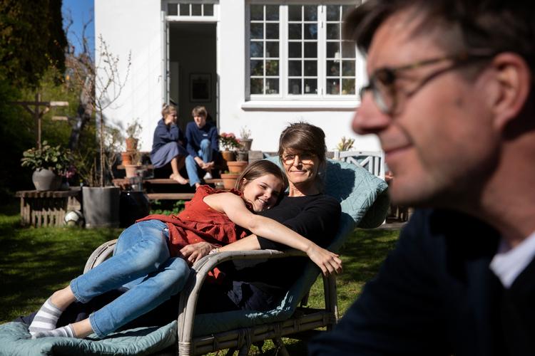      Julie Vöge Hansen og hendes familie skulle have været til Florida i påsken. Flyselskabet aflyste turen, og familien kæmper stadig for at få pengene for billetterne retur.  Foto: Finn Frandsen/POLFOTO