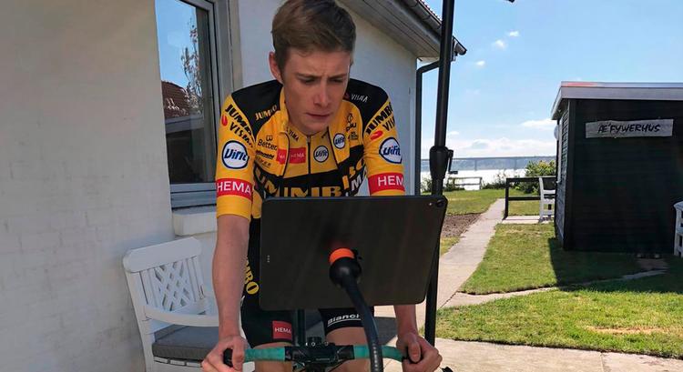 Jonas Vingegaard i aktion under dagens afsluttende etape i The Digital Swiss 5. Foto: Jumbo-Visma. 