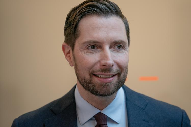 Nyhedsværten Kåre Quist får kritik af flere mediepersonligheder for ikke at gå kritisk nok til Mette Frederiksen (S) i et langt interview i udsendelsen 21 Søndag Foto: Aleksander Klug/POLFOTO