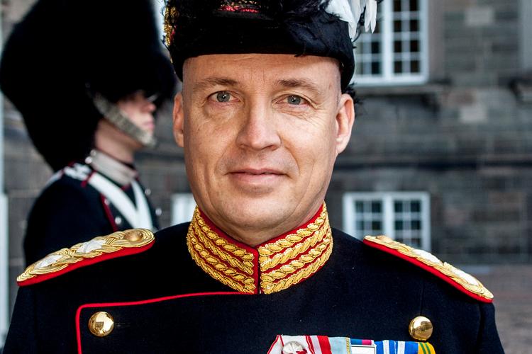     Magtmisbrug. Generalmajor H. C. Mathiesen risikerer fængsel i sag om magtmisbrug og pligtforsømmelse. I 2014 var han i audiens for at takke for sin udnævnelse til hærchef.
   Foto: Bjarne Luthcke/Ritzau Scanpix