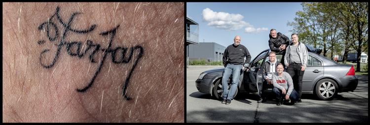    Fire elever på erhvervsskolen TEC Hvidovre har indstillet deres lærer til Politikens Undervisningspris. Derudover har de fået en tatovering med hans navn, fordi han betyder så meget for dem.  Foto: Mads Nissen/POLFOTO