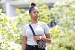  23-årige Laya Hamilton fra Atlanta, Georgia, er en af de mange amerikanere, der har mistet jobbet under covid-19-pandemien efter at der ikke længere var brug for hende bag baren på den restaurant, hvor hun arbejdede. Foto: Jason Redmond/Ritzau Scanpix