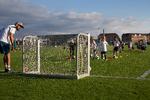 I anvisningerne til breddefodbolden bliver der ikke skelnet mellem små og store baner.  Foto: Finn Frandsen/POLFOTO