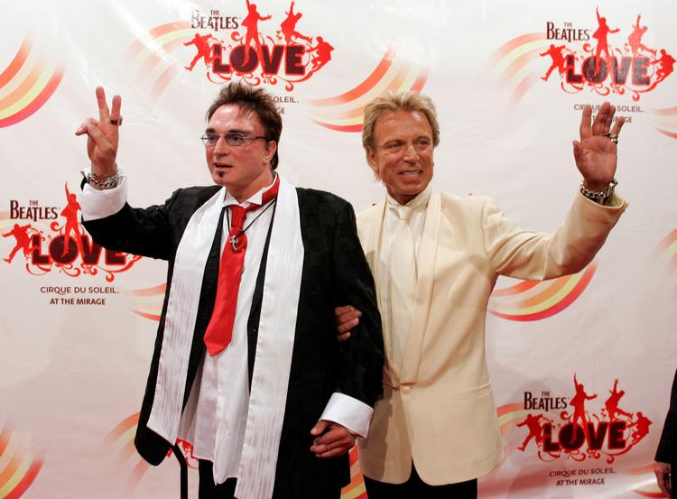 Roy Horn (tv.) sammen med Siegfried Fischbacher. Foto: Steve Marcus (arkiv)/Ritzau Scanpix