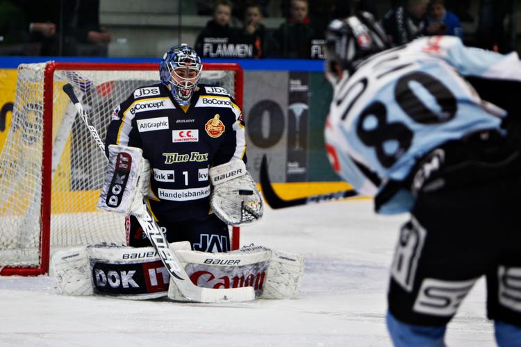 I toppen af dansk ishockey var man nået frem til kvartfinalefasen, da turneringen pga. coronavirus blev lukket ned. Og den genåbner ikke.  Foto: Marcus Trappaud Bjørn/Ritzau Scanpix