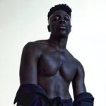 Køber man pladen, får man ud over musikken også Moses Sumney at se uden en trævl på.  Foto: Pr-foto