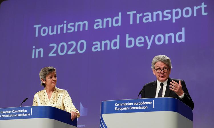   »Millioner af job afhænger af turismen, og det er ofte i områder, hvor der ikke er meget anden industri«, siger EU-kommissær Margrethe Vestager på et pressemøde. Foto: Pool/Ritzau Scanpix
