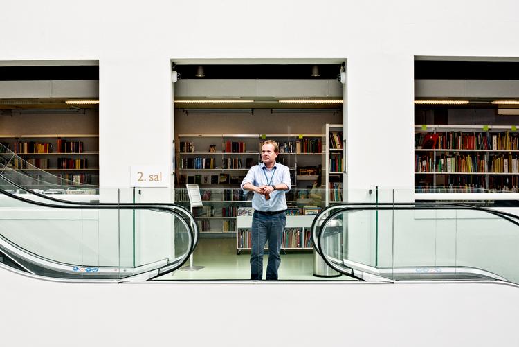Bibliotekschefen for Københavns Biblioteker, Jakob Heide Petersen, forbereder sig på at åbne dørene for lånerne igen 18. maj. Foto: Maud Lervik (arkivfoto)/POLFOTO