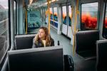 Efter mange uger med ganske få pendlere i morgentrafikken, kommer Transportsministeriet nu med lempelser, der burde kunne give lidt mere liv i busserne. Foto: Andreas Merrald/POLFOTO