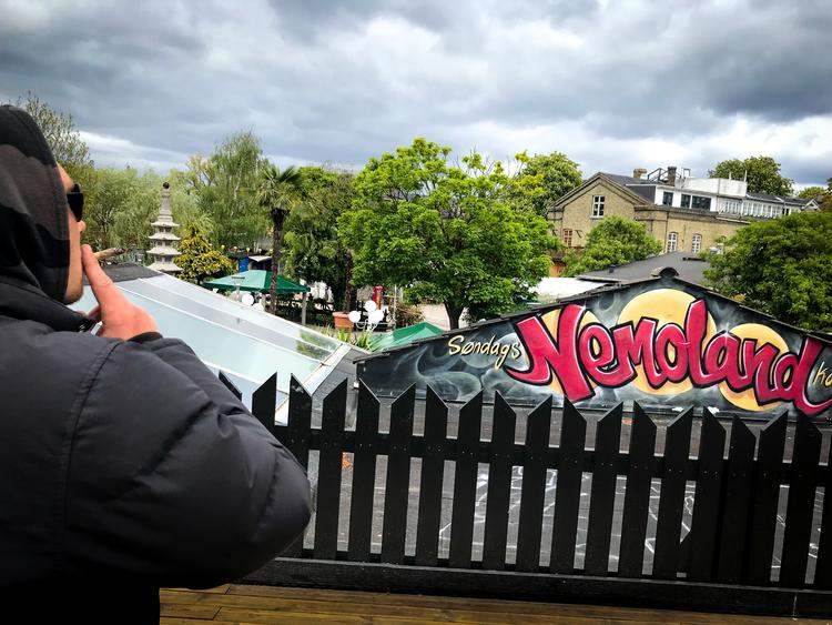 Mere ro end nogensinde før. Sådan lyder stamgæst Niclas Bøecks vurdering af Christiania, der er genåbnet efter otte ugers corona-nedlukning.  Foto: Per Munch