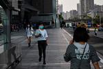     Den kinesiske præsident Xi Jinping understregede i sin tale til WHO, at Kina har lagt alt på bordet omkring smitten i Kina, og at landet vil deltage i en international evaluering af hele forløbet. Men betingelser for dette arbejde er stadig ukendte, og det går først i år, når krisen er under kontrol. Foto: Hector Retamal/Ritzau Scanpix