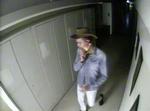 Manden stjal cowboyhatten, mens han var på museet. Foto: New South Wales Police/Ritzau Scanpix