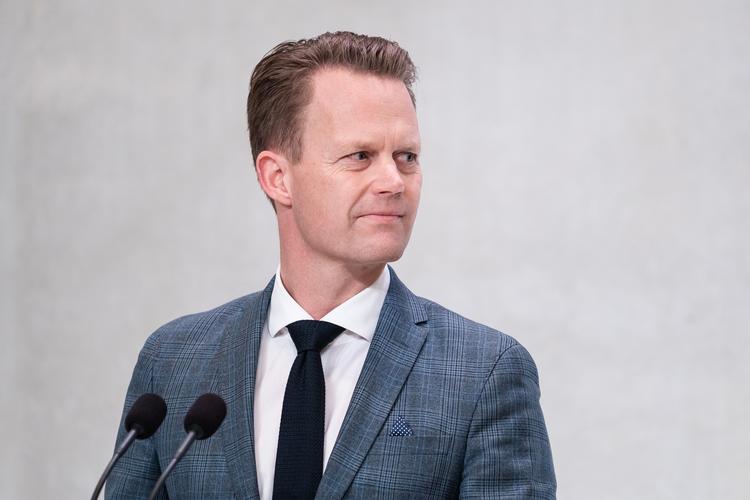Jeppe Kofod (S) siger, at han ikke vidste, at gamle respiratorer til Italien var uegnede til corona. Foto: Aleksander Klug/Aleksander Klug