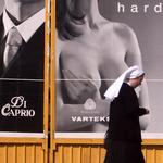 En nonne i Zagreb, som absolut intet har med historien at gøre.  Foto: Niels Hougaard/POLFOTO