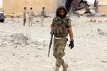 Soldat fra Libyens FN-anerkendte regering efter overtagelsen af Watiya-flybasen i det vestlige Libyen.
 Foto: Stringer/Ritzau Scanpix