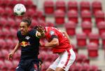 Mens det ellers kører rigtig godt for Yussuf Poulsen i Leipzig, er den danske angriber nu rendt ind i en ærgerlig skade, der kræver en pause.  Foto: Kai Pfaffenbach/Ritzau Scanpix