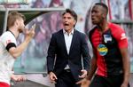 Hertha Berlins cheftræner Bruno Labbadia var et par gange oppe i det røde felt onsdag aften, men hans hold sikrede på udebane mod RB Leipzig overraskende det syvende point efter tre kampe i genstarten af Bundesligaen.  Foto: Pool/Ritzau Scanpix