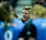 Nu kan Jesper Jensen nok ikke holde ud at vente længere, og de danske håndboldkvinders landstræner vil gerne se sine spillere til træning. På frivillig basis altså. Foto: Ernst van Norde/POLFOTO