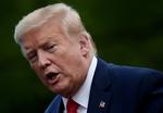 Præsident Donald Trump har reageret voldssomt efter,  det sociale medie Twitter for første gang satte et faktatjek-mærkat på et opslag fra Trump, der blev stemplet som vildledende. Det skete i tirsdags. Nu kommer han med et dekret, der giver mulighed for at ændre i en lov, der beskytter de sociale medier. Foto: Olivier Douliery/Ritzau Scanpix