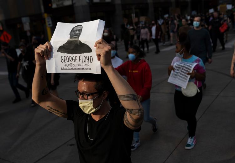 Protesterne har været omfattende og voldsomme de seneste dage i Minneapolis efter fire betjentes hårdhændede anholdelse af en afroamerikansk mand, der endte med at koste ham livet.  Foto: Stephen Maturen/Ritzau Scanpix