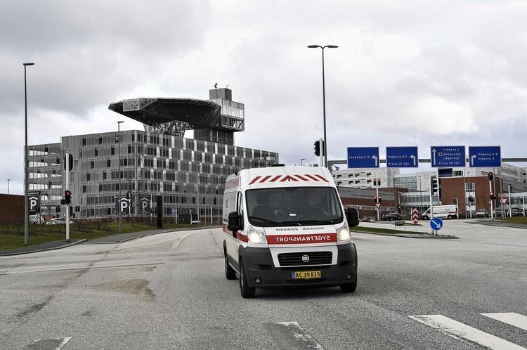 Hospitaler som på billedet Skejby ved Aarhus har brugt mange penge på coronaberedskab. Ny økonomiaftale for 2021 mellem regioner og regering tilfører regioner og sundhedsvæsenet 3,1 milliarder kroner til at dække coronaregningen. Foto: Ernst van Norde