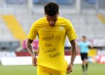 Jadon Sancho  fik en advarsel efter den første af i alt tre scoringer i Paderborn.  Foto: Pool/Ritzau Scanpix
