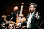 39-årige Christian Kluxen har været chef for Arktisk Filharmoni siden 2019. Her dirigerer han en koncert med DR SymfoniOrkestret i DR Koncerthuset.    Arkivfoto Jens Hartmann Schmidt