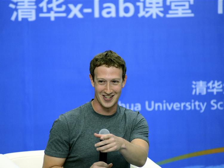 Facebook-chefen får 'ondt i maven' af præsident Trumps opslag, men har besluttet at lade det stå. Nu strejker Facebook-ansatte  i protest.  Foto: Tsinghua University