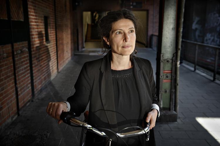 Elise Starcke,
Hun arbejder fortsat, men er opsagt med udgangen af august. Foto: Martin Lehmann/POLFOTO