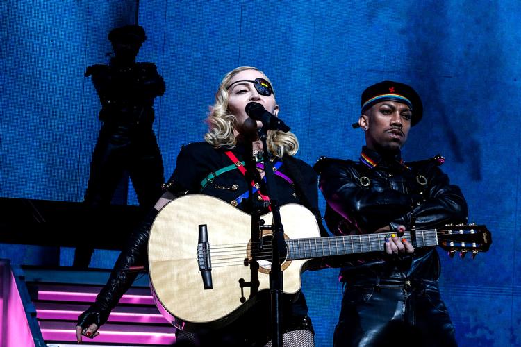 Madonna har fået kritik for at lægge en video op med hendes søn, der danser til Michael Jackson. Foto: Jeenah Moon/Ritzau Scanpix