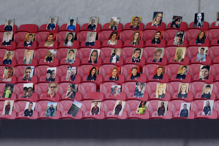 Sådan har det på det seneste flere steder set ud på tilskuerpladserne til superligakampe. Nu kan der komme en ændring af situationen.  Foto: Jens Dresling/POLFOTO