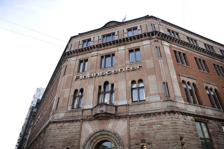 Danske Bank politianmeldes af Finanstilsynet for at have overtrådt forbuddet mod markedsmanipulation. Her ses bankens finanscenter på Holmens Kanal i København.    Foto: Jens Dresling/POLFOTO